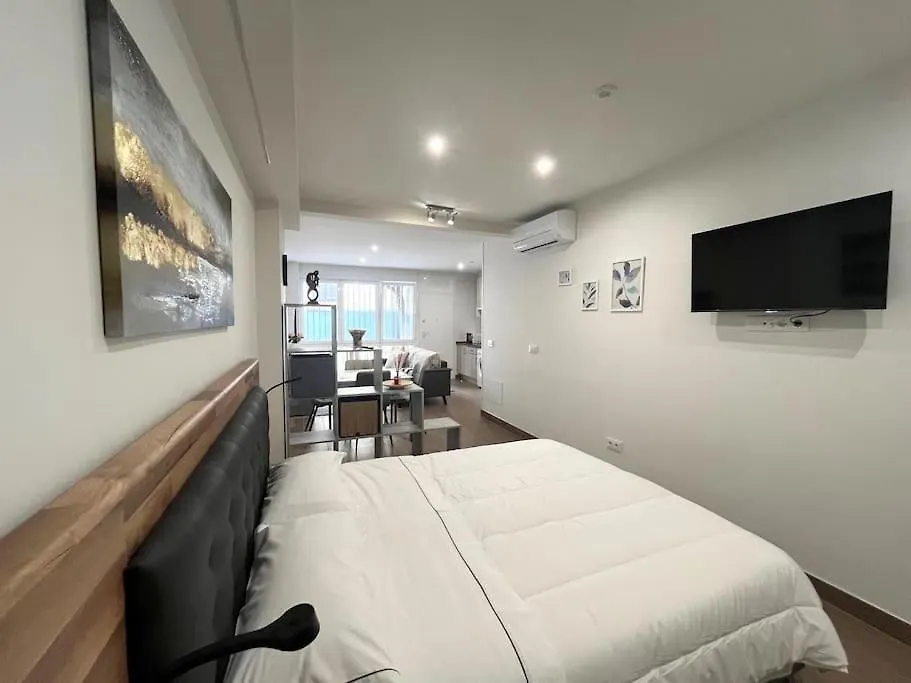 Apartment Apartamento Barajas Mercurio A Madrid Spain